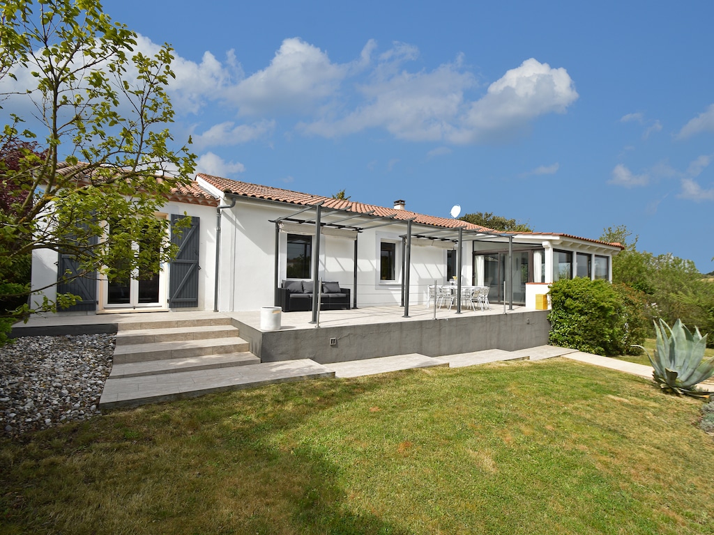 Villa in Malves bij Carcassonne Zwembad