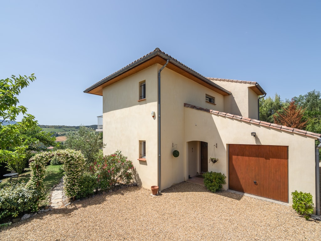 Villa in Limoux met privézwembad en uitzicht