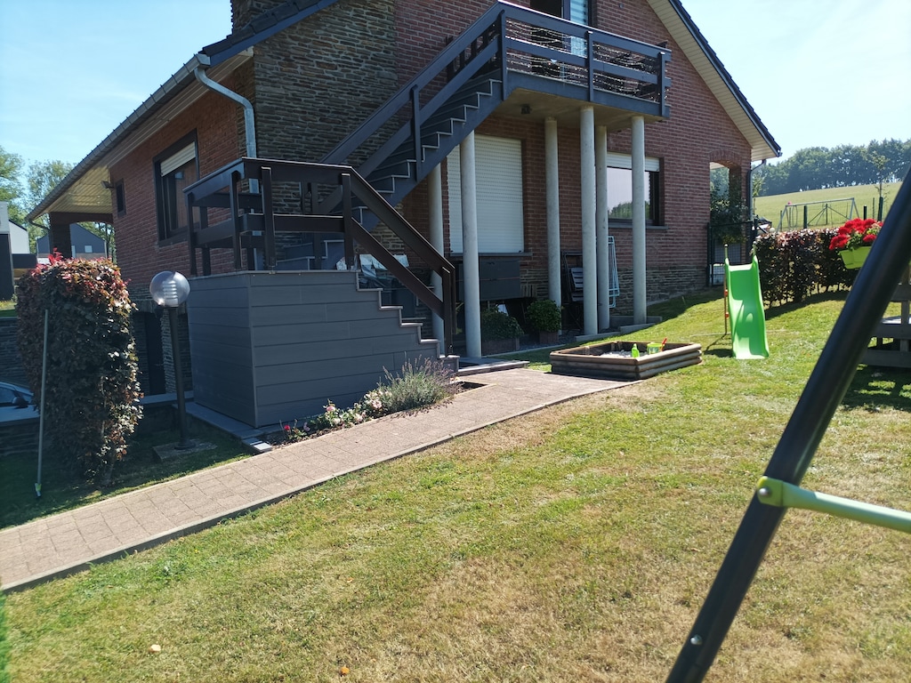 Zeer goed uitgeruste woning, geschikt voor families, in het hart van de Ardennen