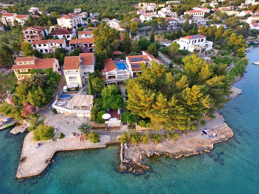 Beach property BAJA Ferienhaus in Dalmatien