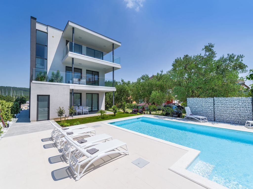 Villa-apartment Marine 2  in Dalmatien
