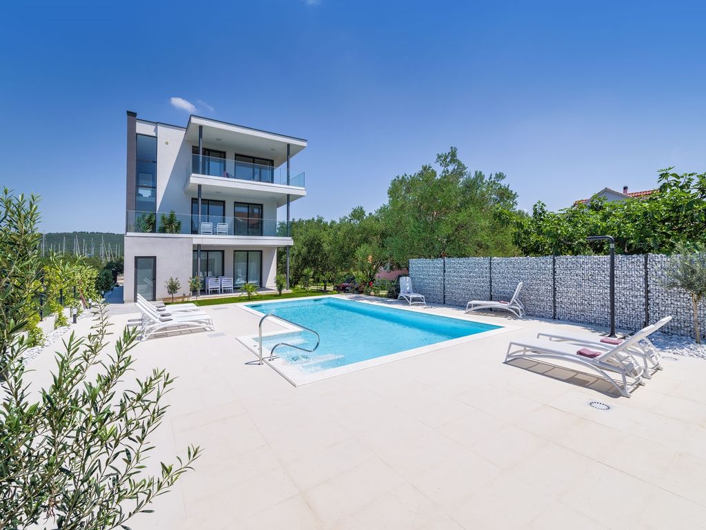 Villa - apartment Marine 3  in Dalmatien