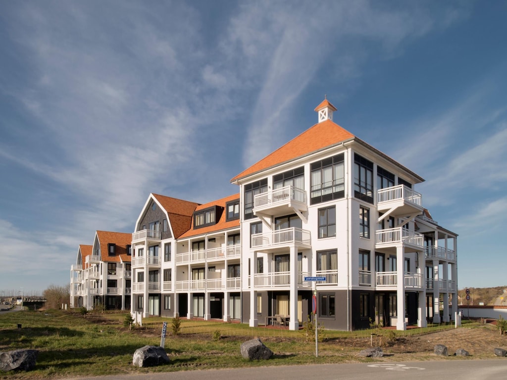 Luxe penthouse met drie badkamers, 200 m. van het strand