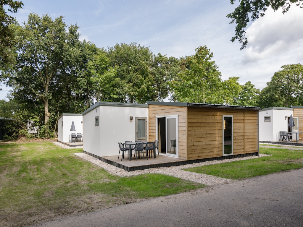 Comfortabel chalet met afwasmachine vlakbij het strand