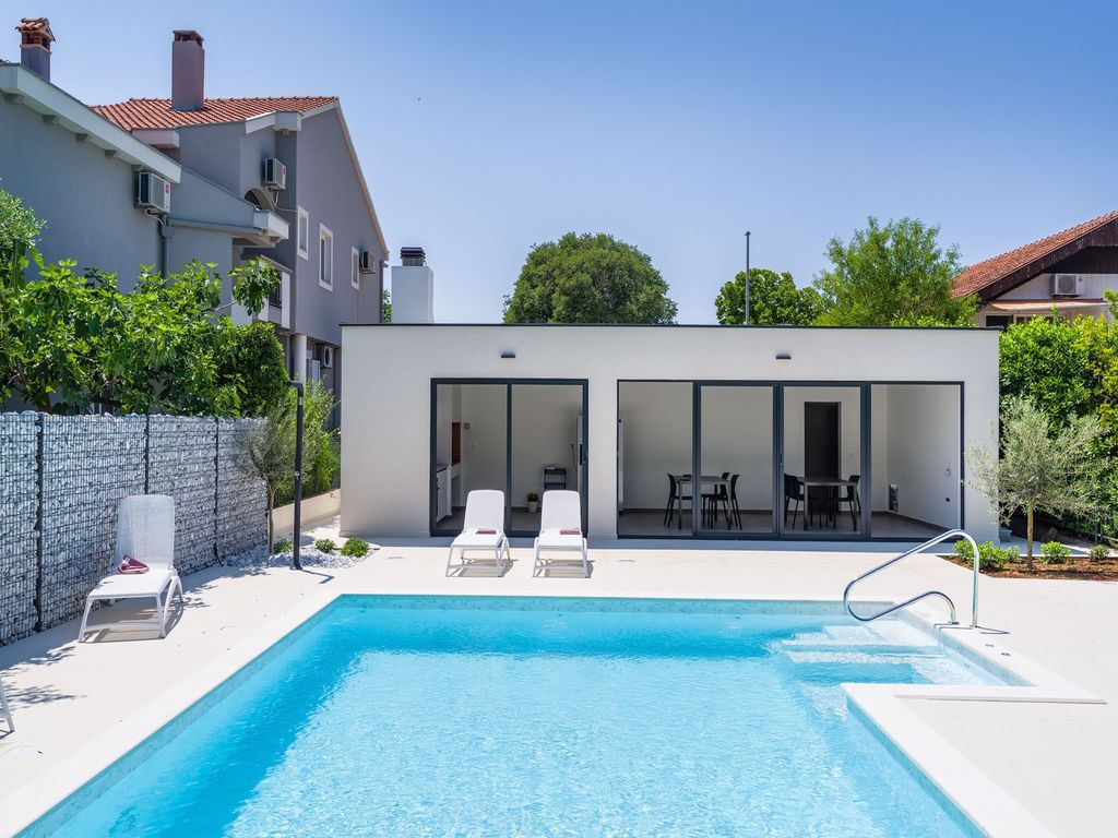 Villa apartments Marine  in Dalmatien
