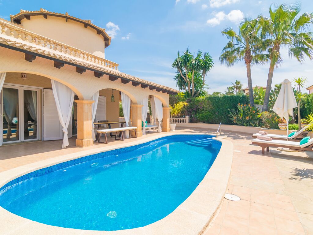 Villa met privé zwembad in Son Serra De Marina