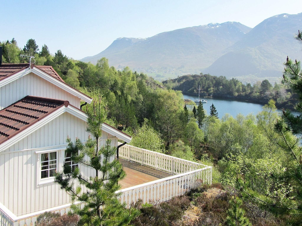 5 Personen Ferienhaus in GURSKØY