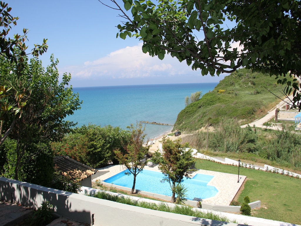 Ruime villa in Corfu aan zee