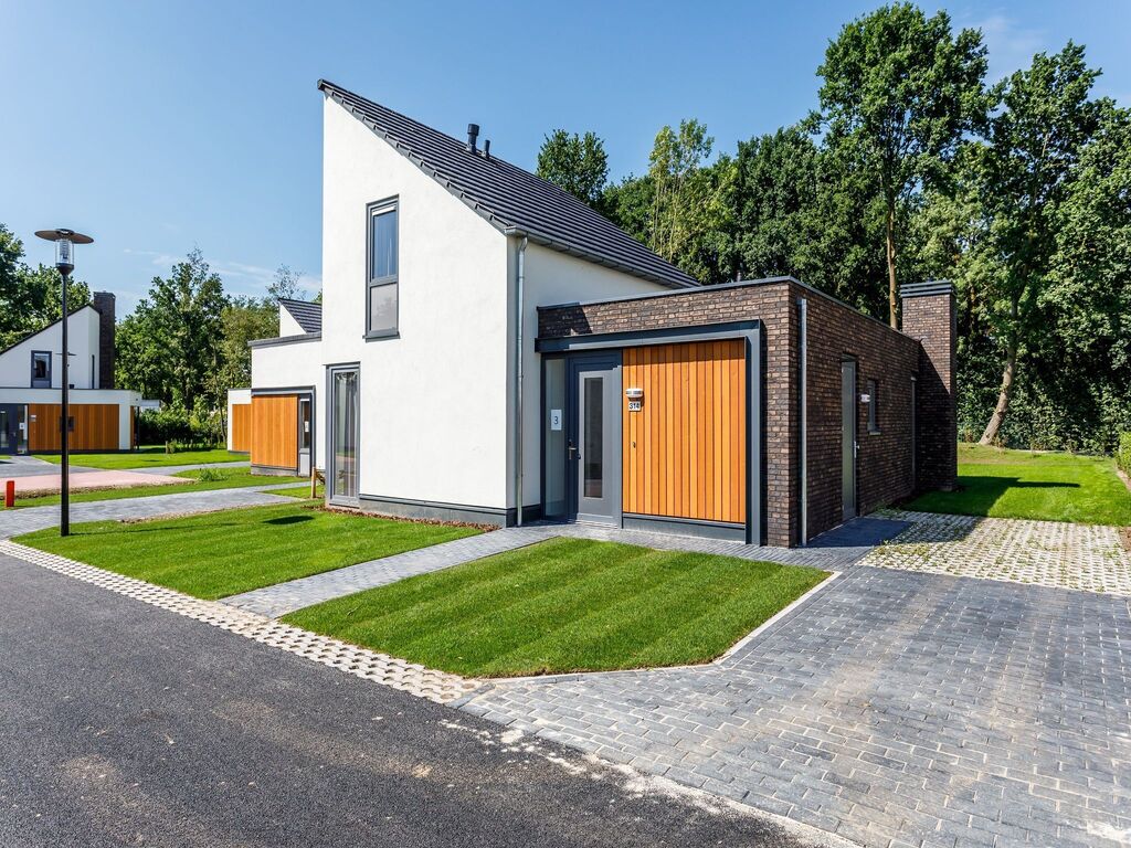 Stijlvolle villa met open haard in Limburg