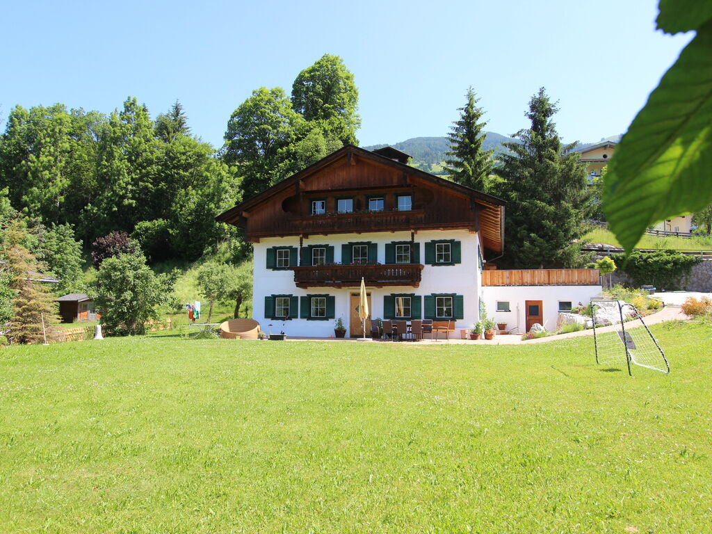 Klassische Ferienwohnung mit Sauna in Hopfgarten
