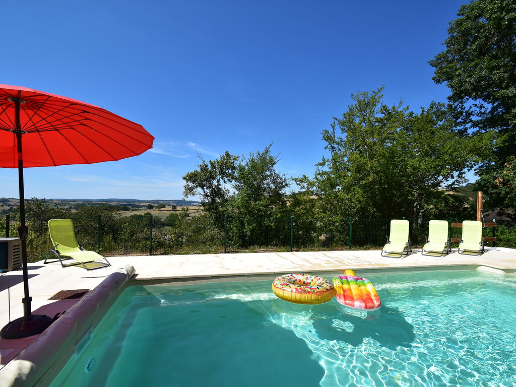 Apt 6 pers piscine  in Frankreich