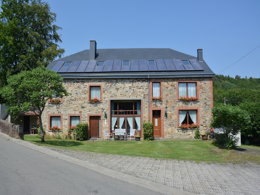 Vakantiehuis in Daverdisse met terras