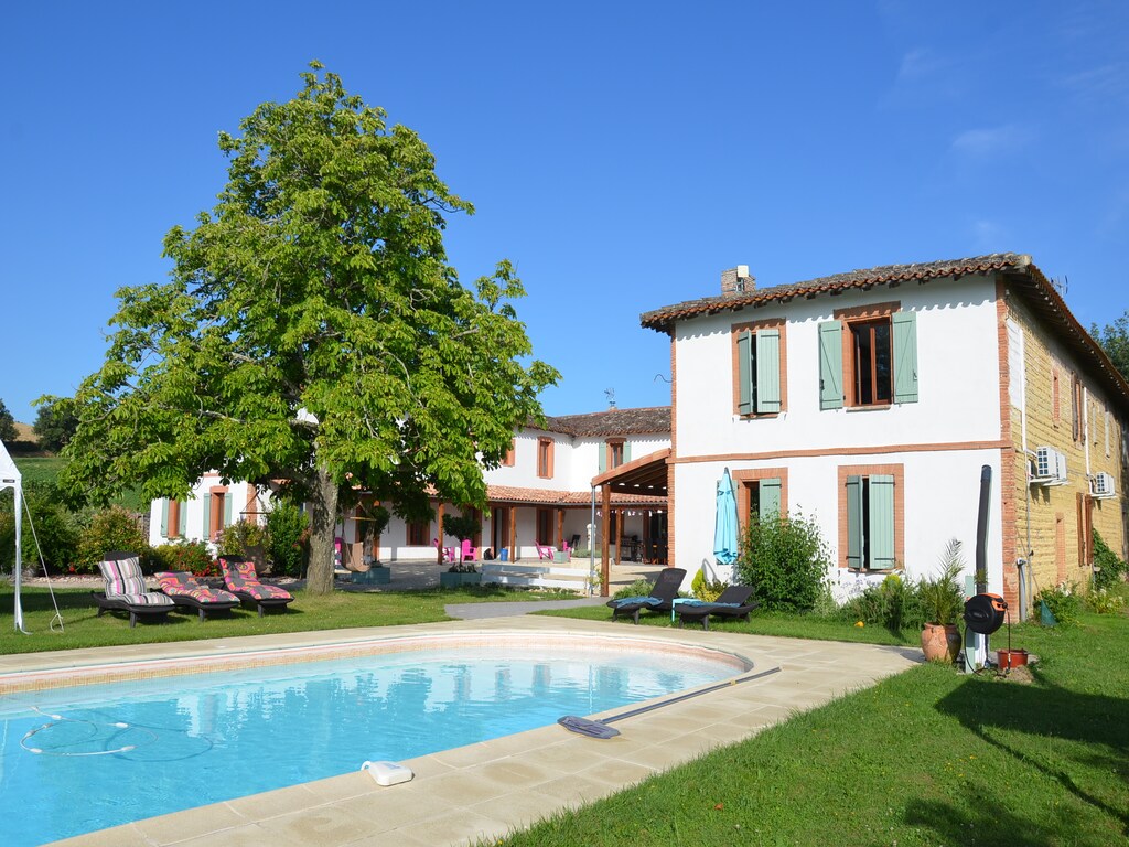 Wohnung im Tarn mit Pool und Whirlpool