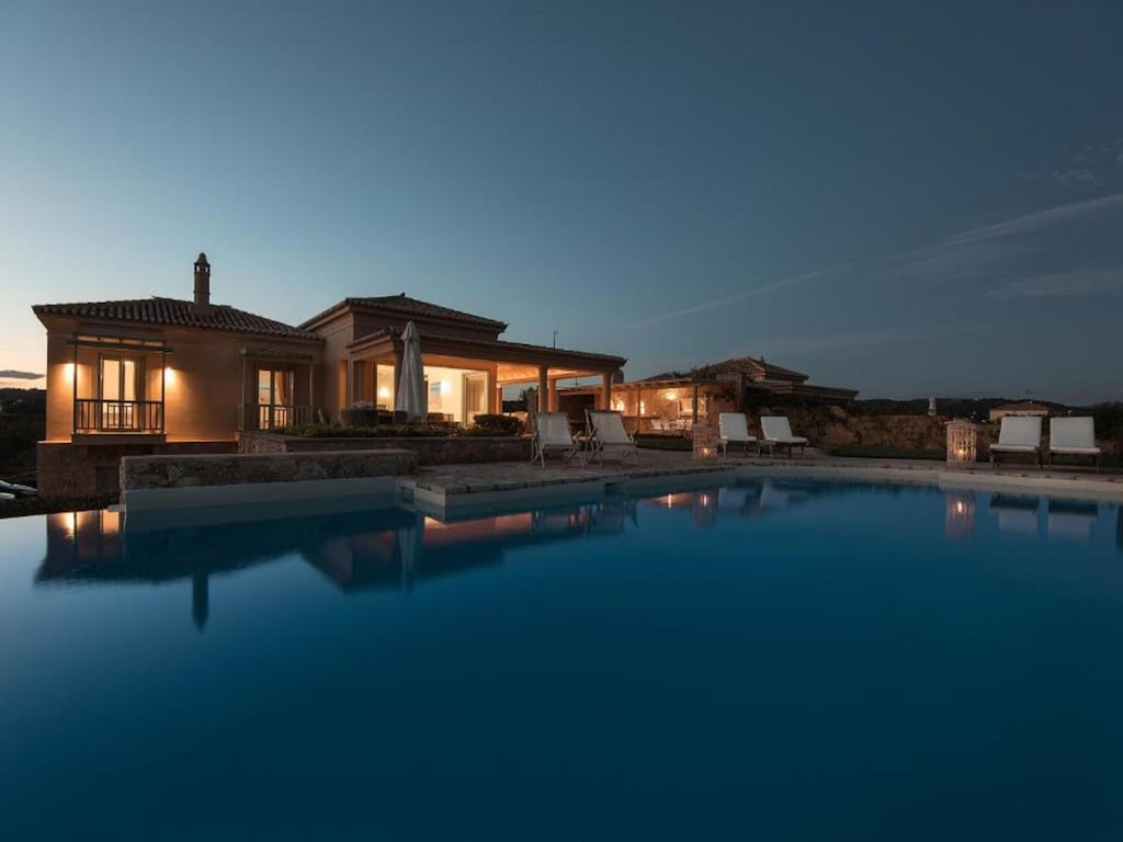 Villa in Peloponnes mit Strand und Pool