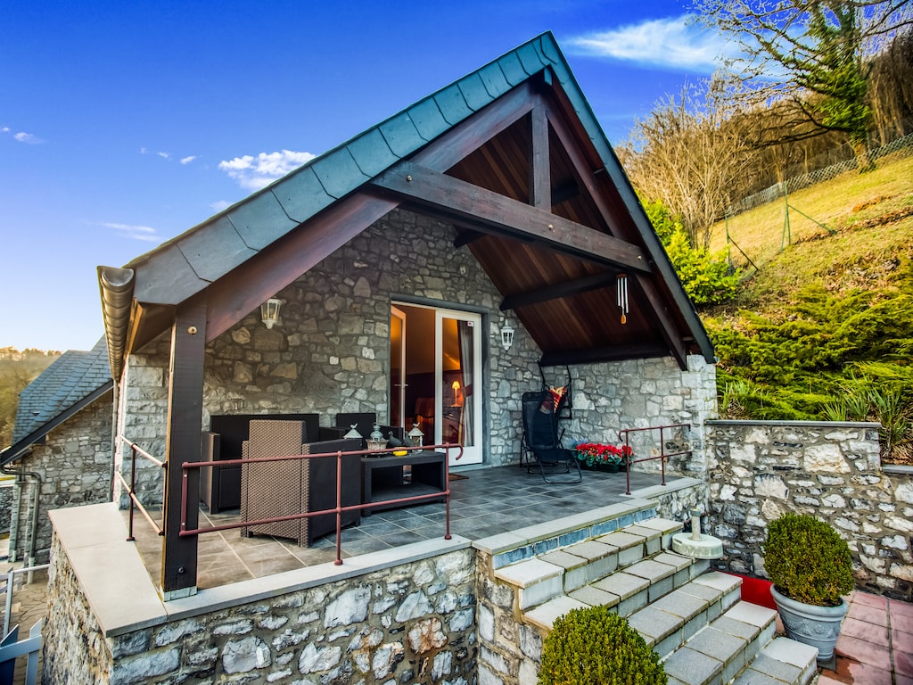 Luxe villa met zwembad in Sosoye