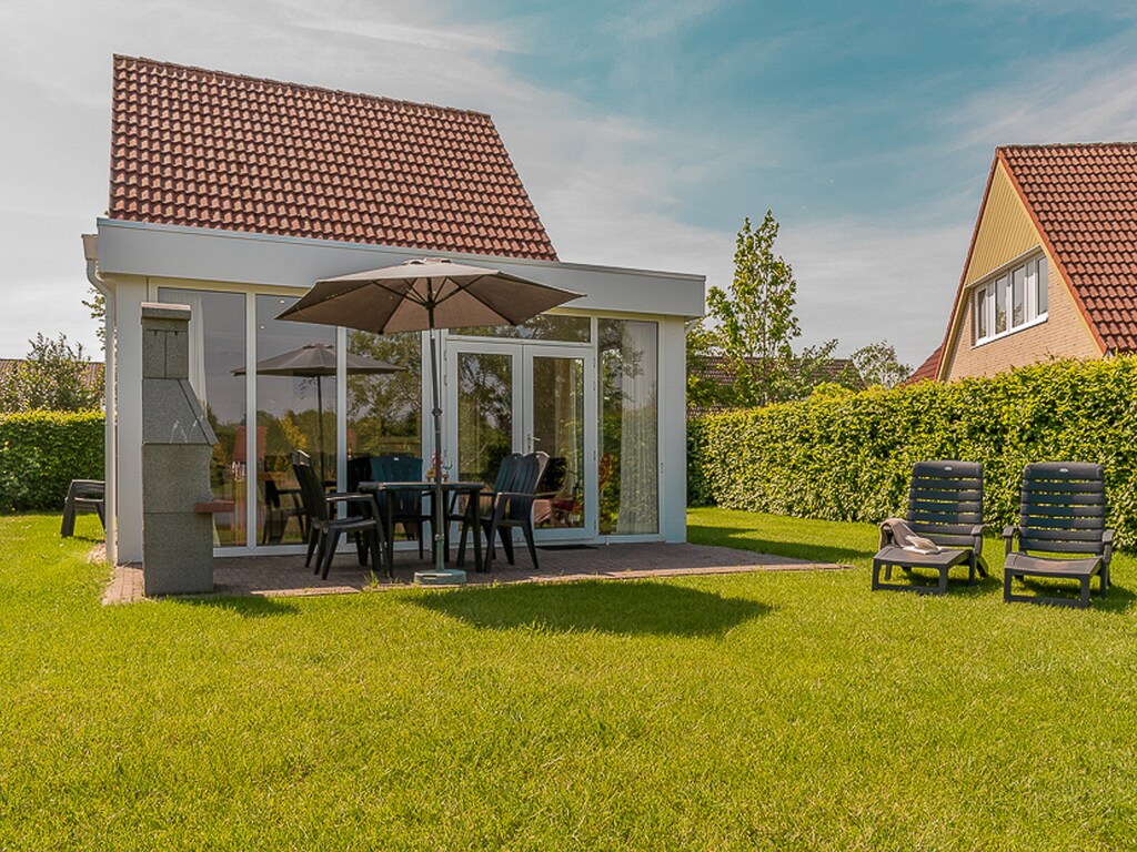 Gepfl. Ferienhaus mit Geschirrsp., nahe dem Emslandermeer