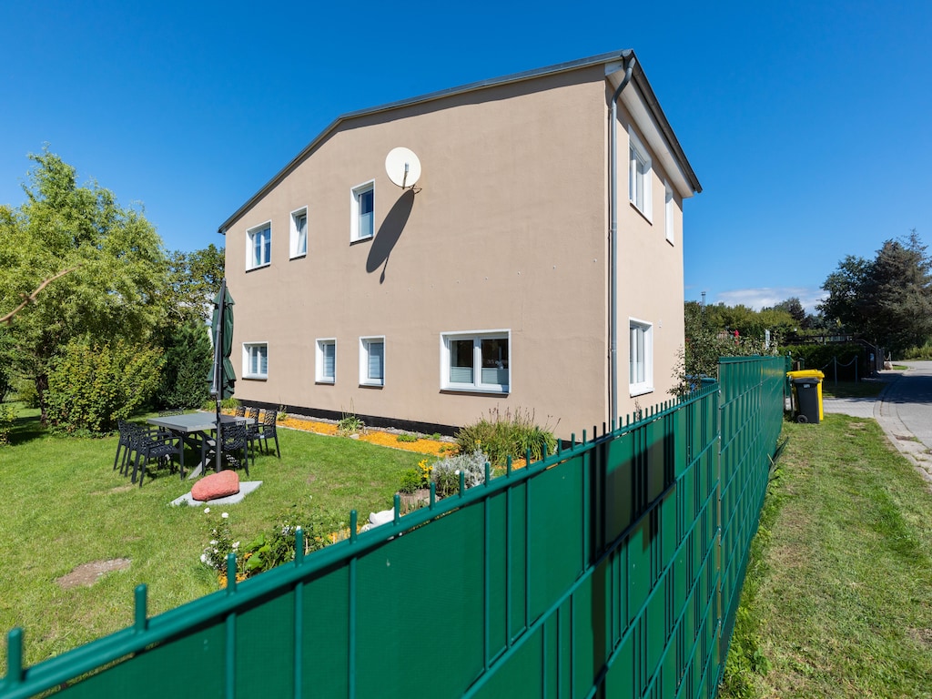 Strandnahes Familien-Ferienhaus mit großem Garten