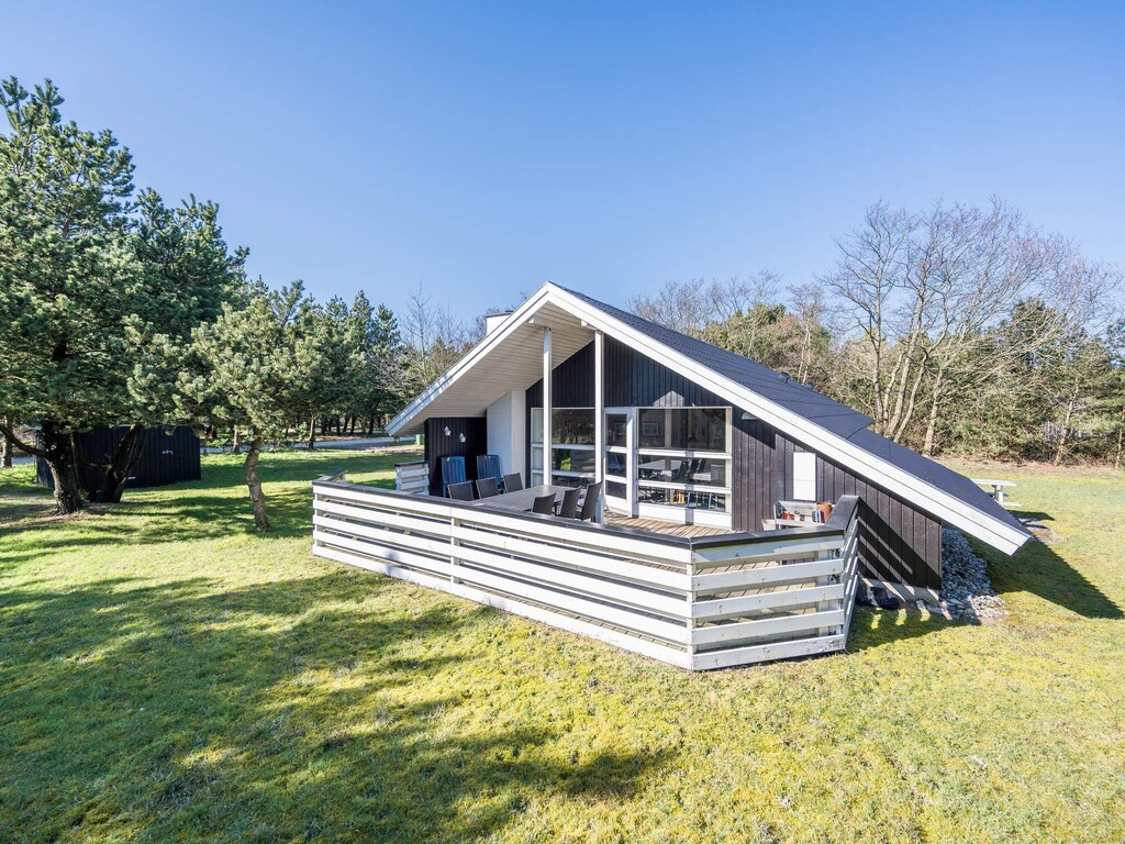 Lichte huisje met overdekt terras-By Traum
