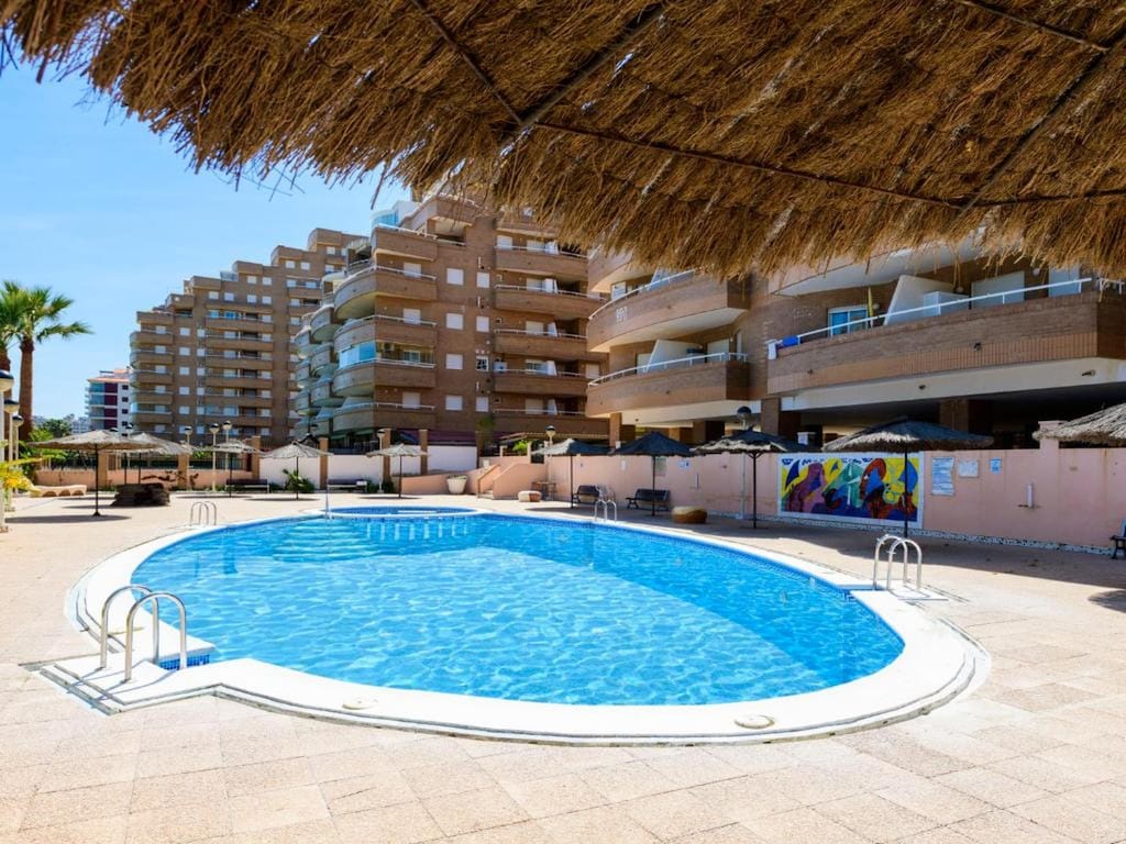 Apartment in Oropesa mit Terrasse
