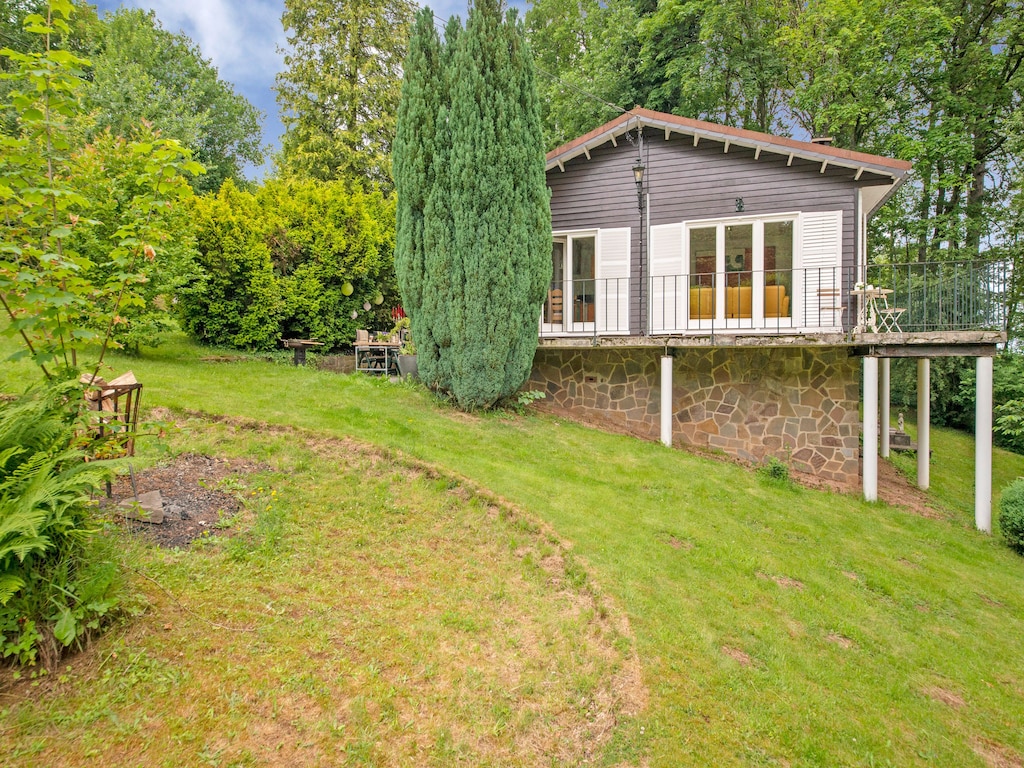 Vakantiehuis in Ferrieres met een tuin