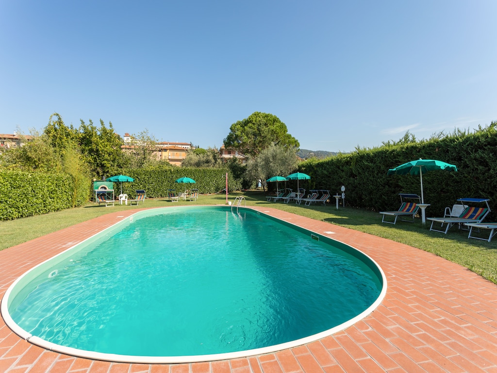 Appartement in Tuoro sul Trasimeno met zwembad