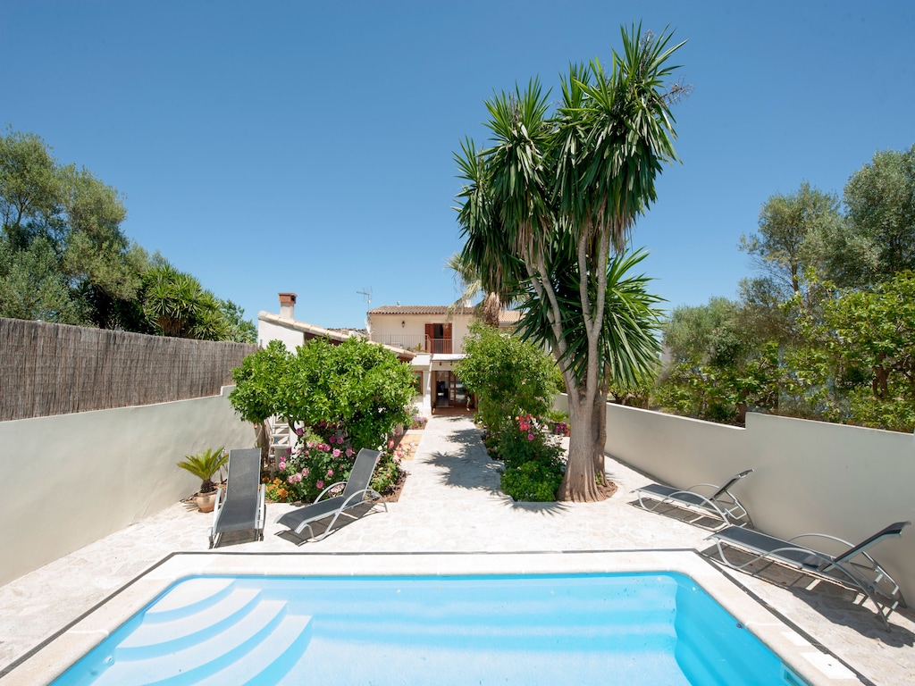 Charmante dorpsontsnapping