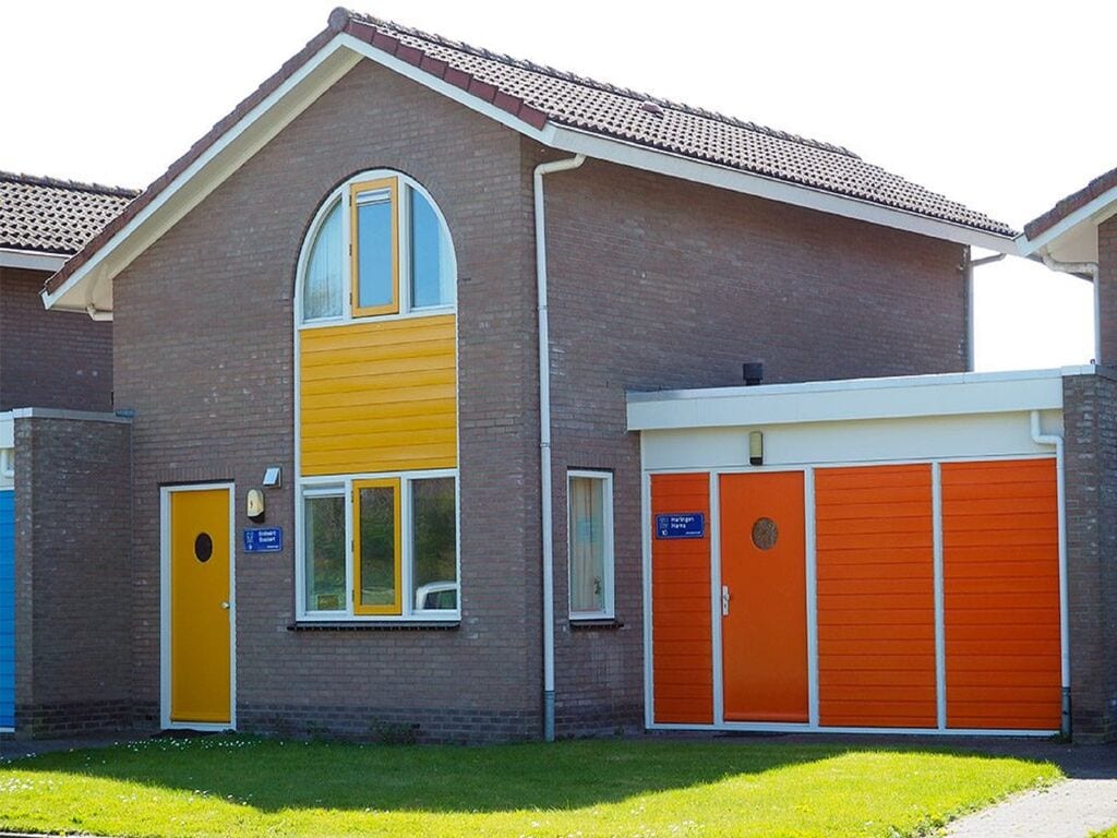 Geschakeld huis met afwasmachine, in Friesland