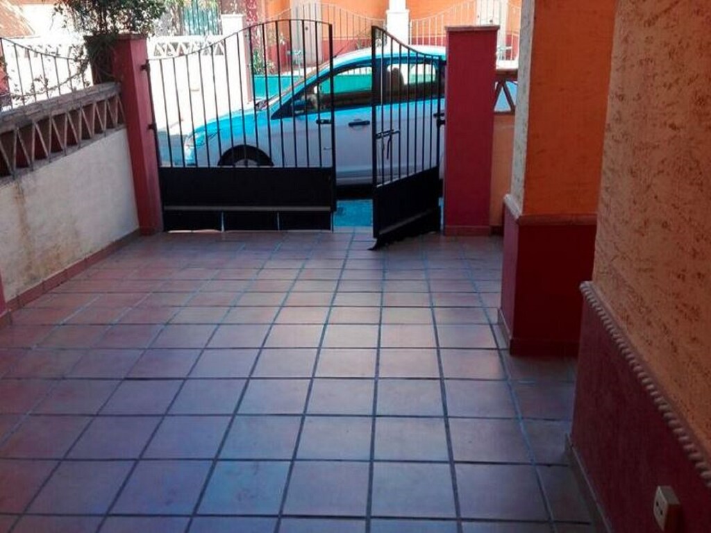 Appartement in Lepe met zwembad en tuin