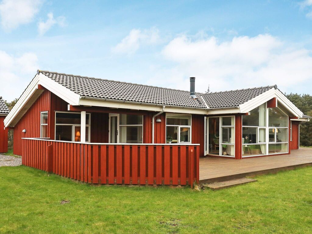 6 person holiday home in Løkken