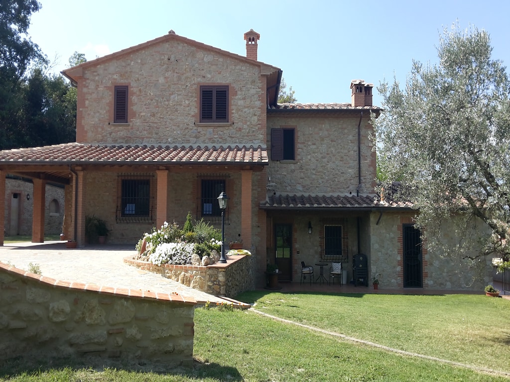 Vakantiehuis in Volterra met zwembad