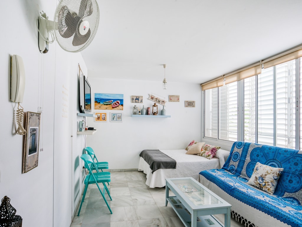 Mooie studio in Cadiz bij zee
