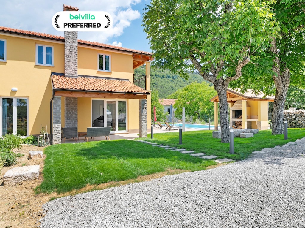 Vakantiehuis in Buzet met terras