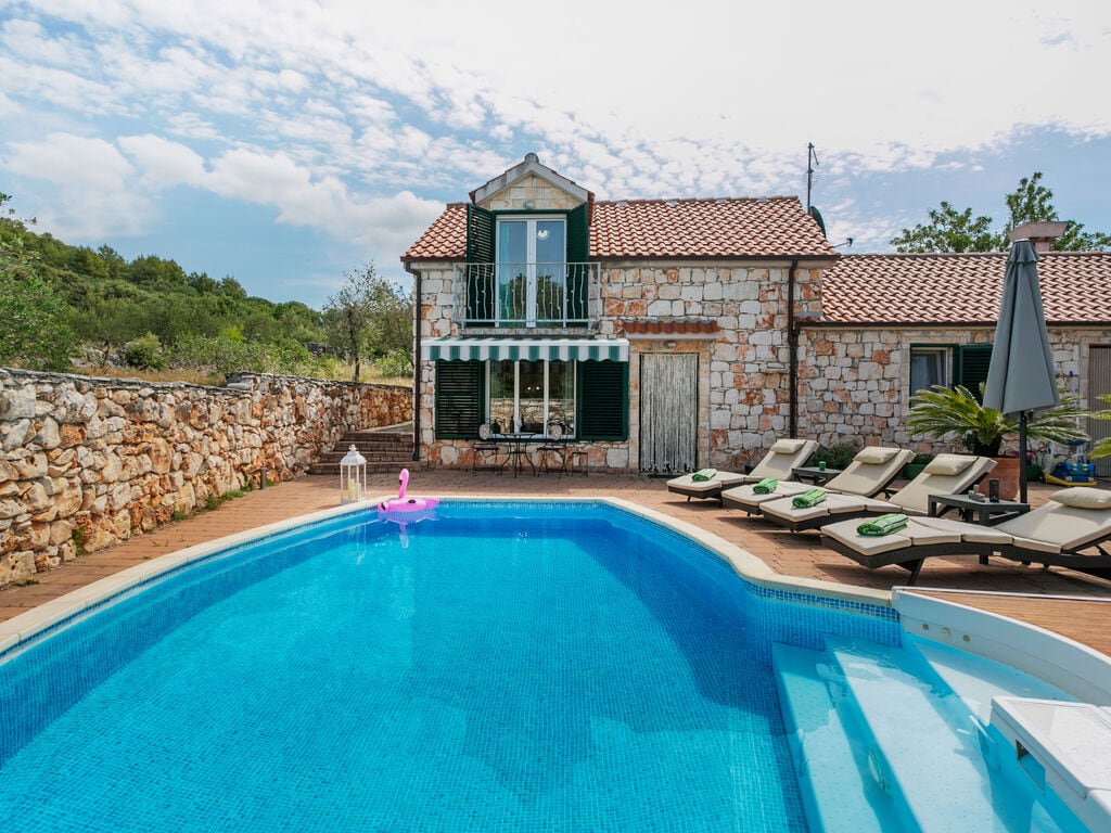 Authentieke villa in Marina met een privézwembad