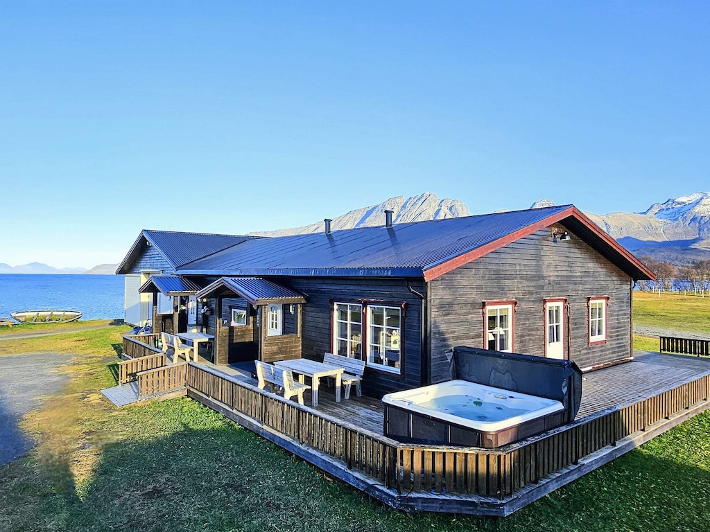6 Personen Ferienhaus in Hamnvik