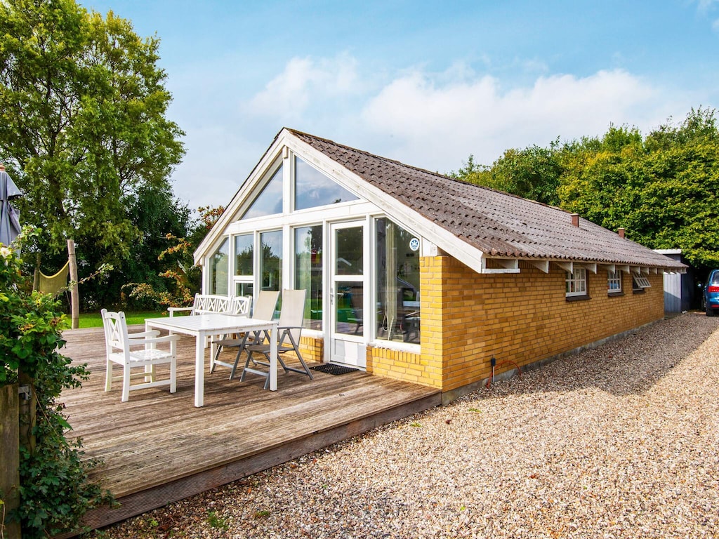 Zeezijde Cottage met Sauna-By Traum