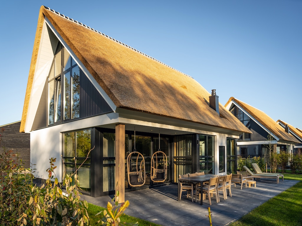 Luxuriöse Villa mit Sauna, einige Minuten vom Strand entfernt