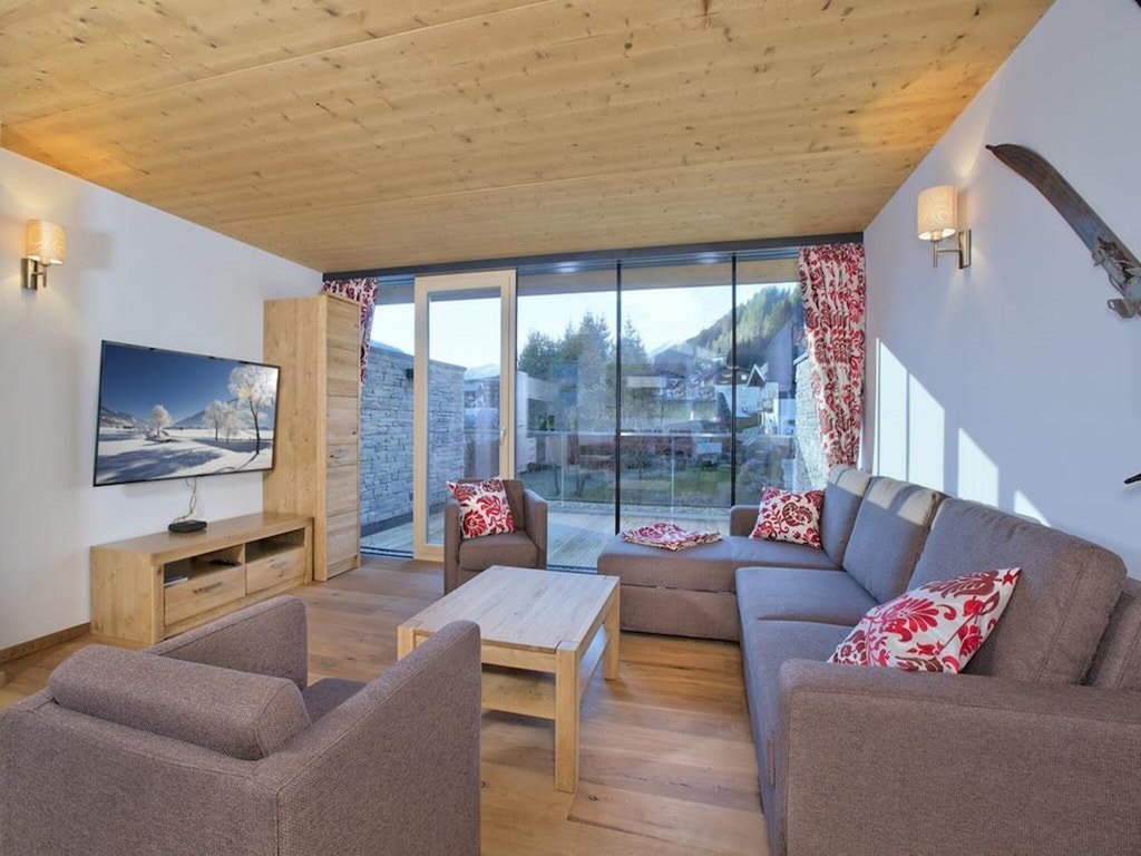 Luxuriöse alpine Wohnung für 8 Personen