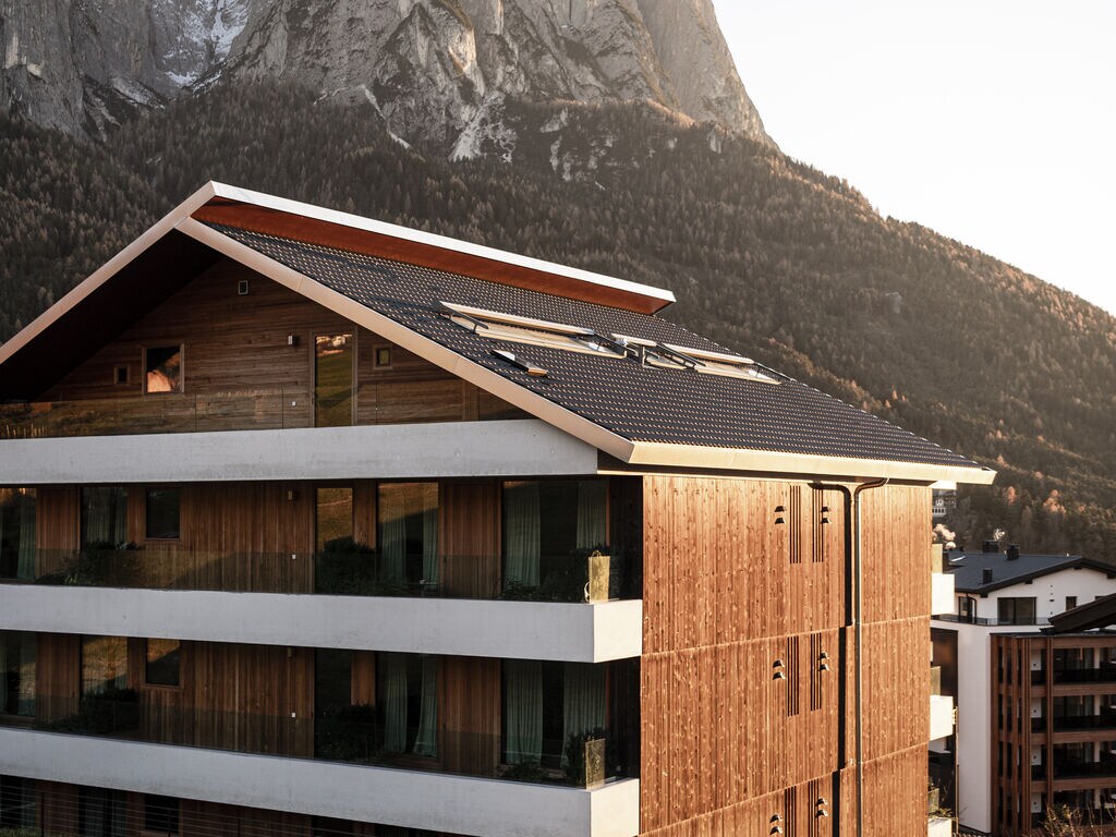 Modern en luxe appartement met balkon vlakbij de Seiser Alm