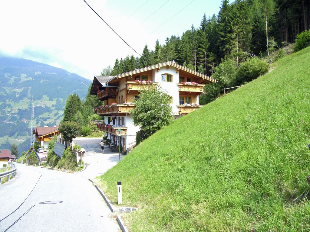 Beautiful Apartment in Zell am Ziller with Balcony