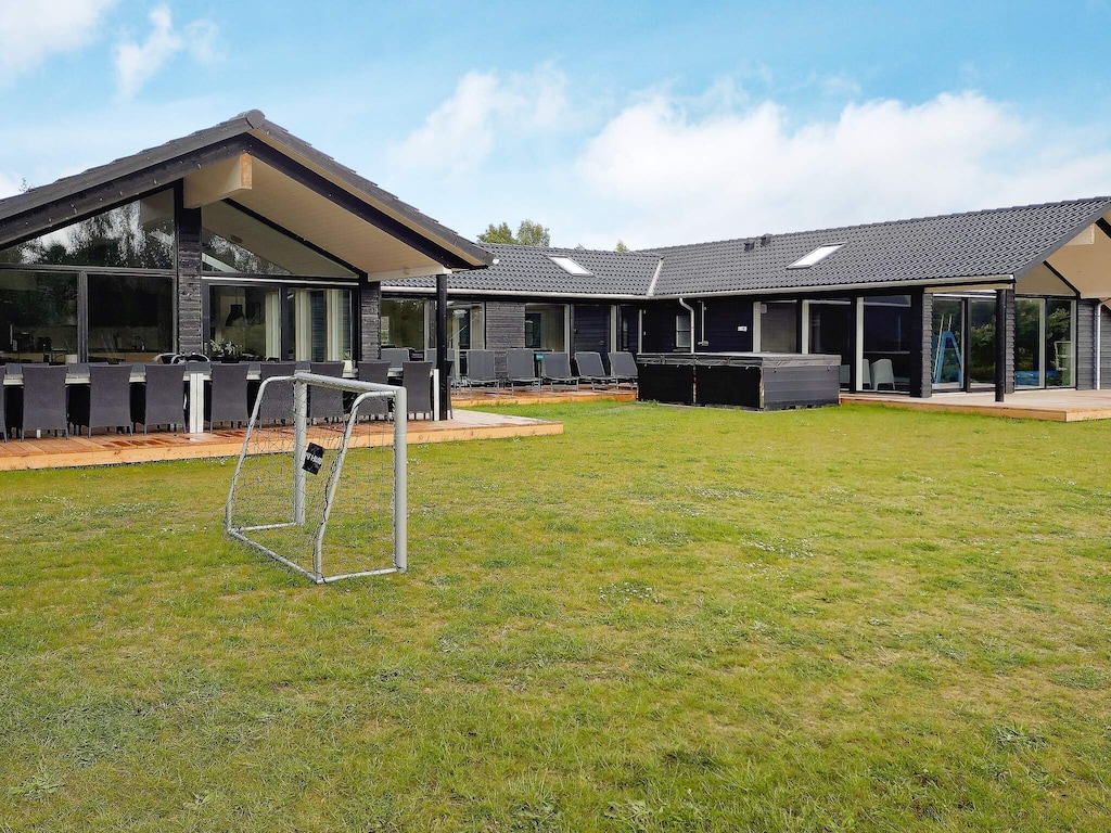 22 persoons vakantie huis in Væggerløse