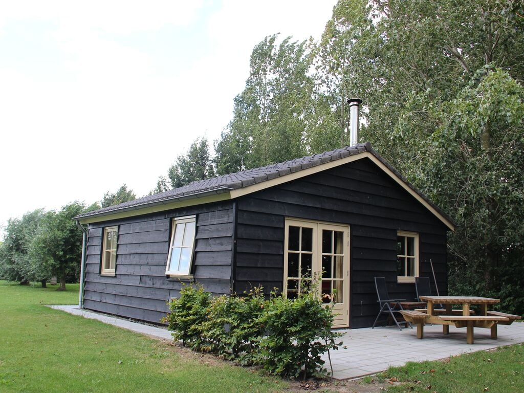 Vakantiehuisje 3 Aarde Groene Camping Lage Zwaluwe Ferienhaus in den Niederlande