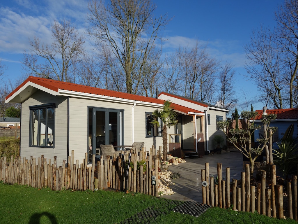 Chalet in Goedereede bij Noordzeestrand