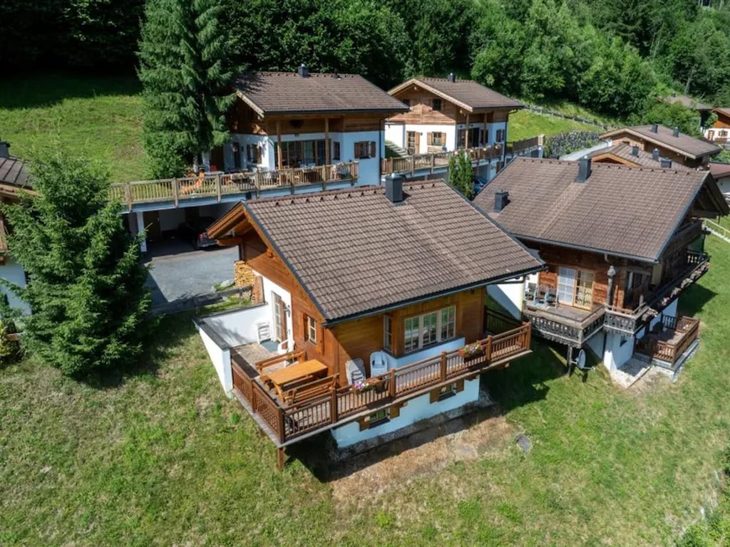 Chalet met uitzicht op de bergen in Wald