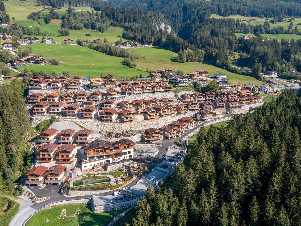 Luxury Chalet in Neukirchen near Wildkogel Ski Arena