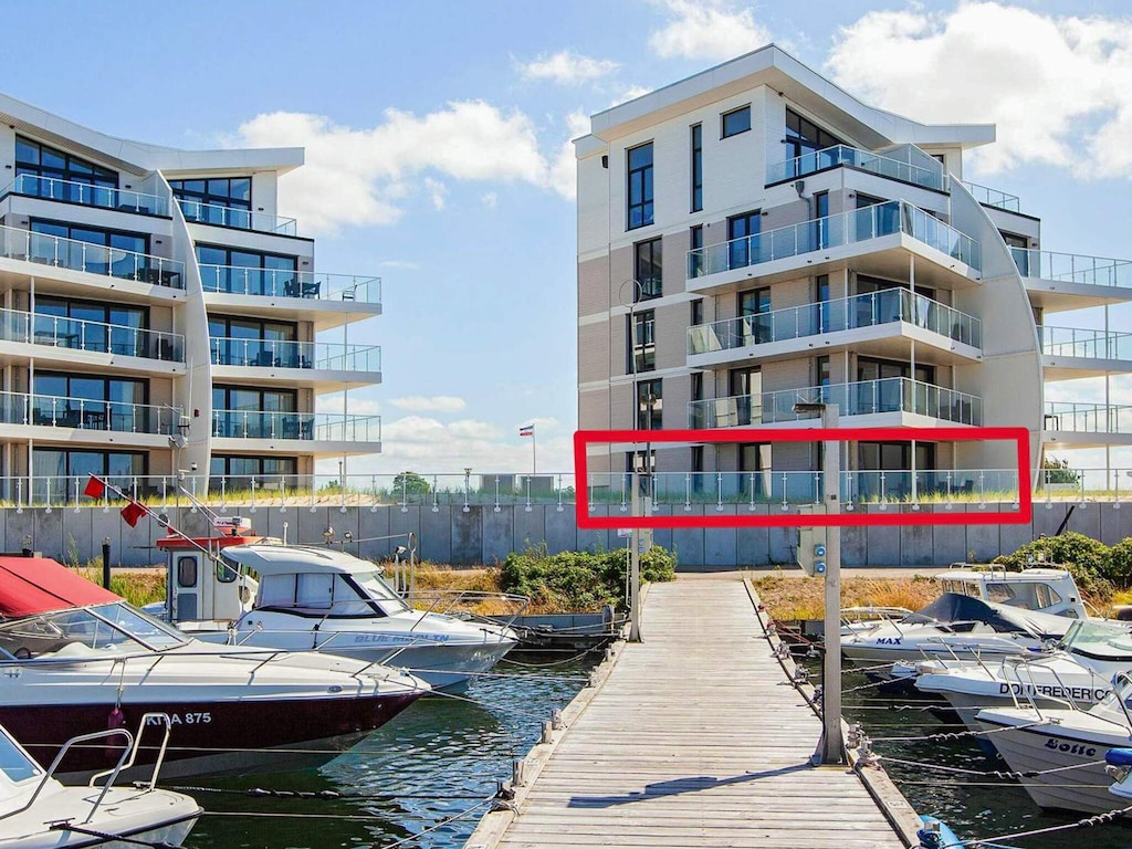 Hoogwaardig appartement met uitzicht op het meer