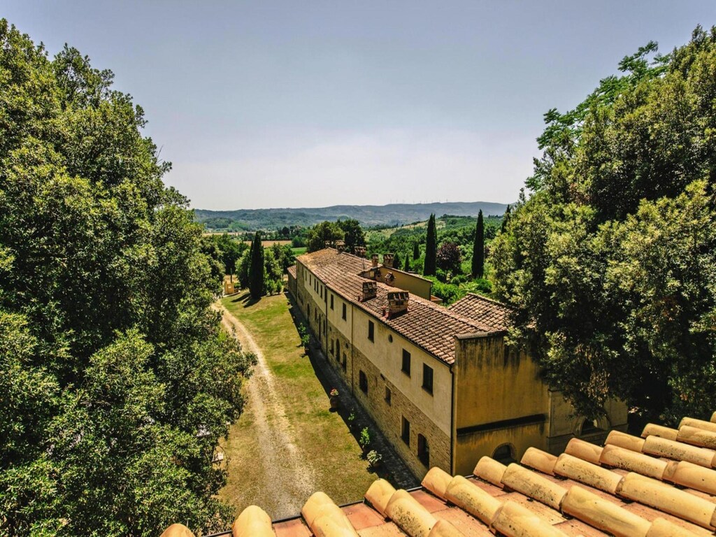 Landhuis in Toscane met zwembad en olijfgaard