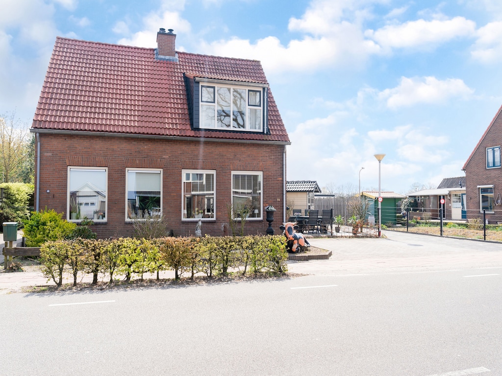 Gemütliches Ferienhaus in Elim mit möbliertem Garten