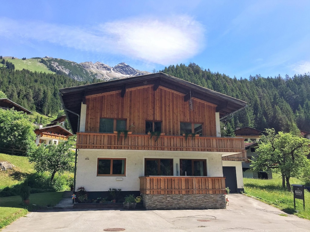 Chalet in Steeg nahe Skipisten