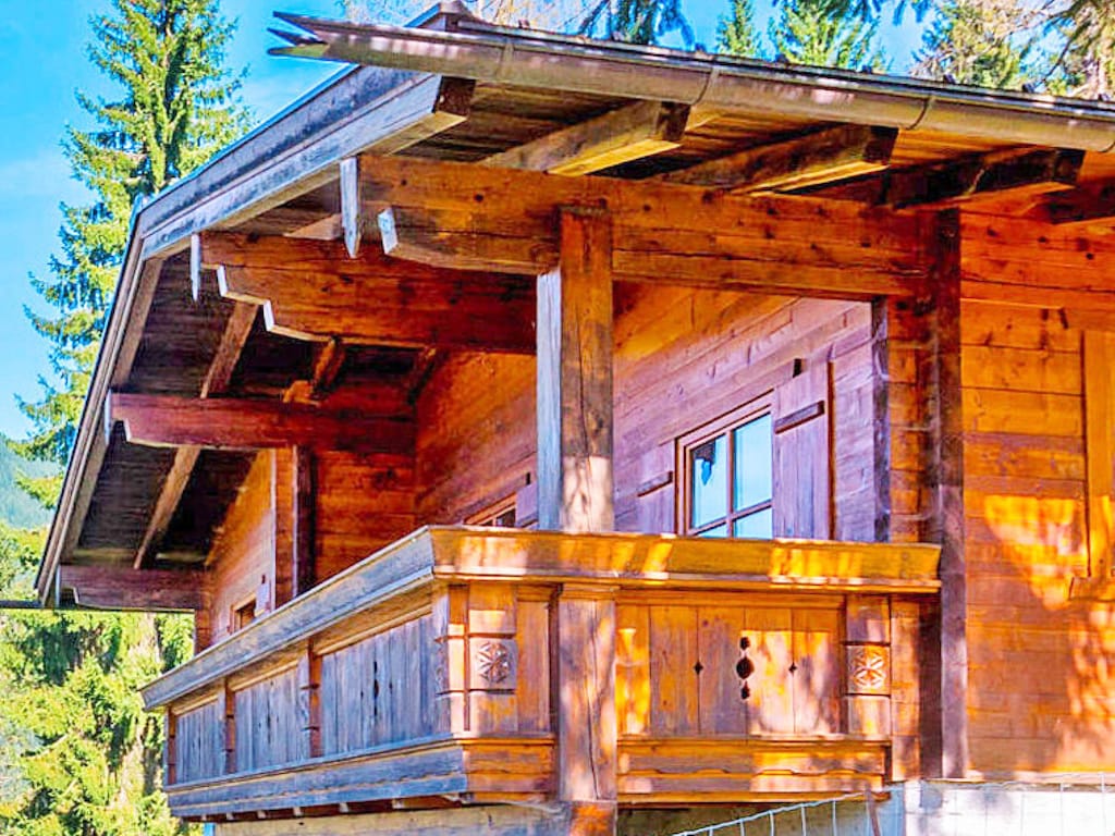 Chalet in Eben met Berguitzicht