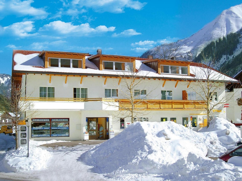Apartment in Zugspitz Arena near Cycle Path